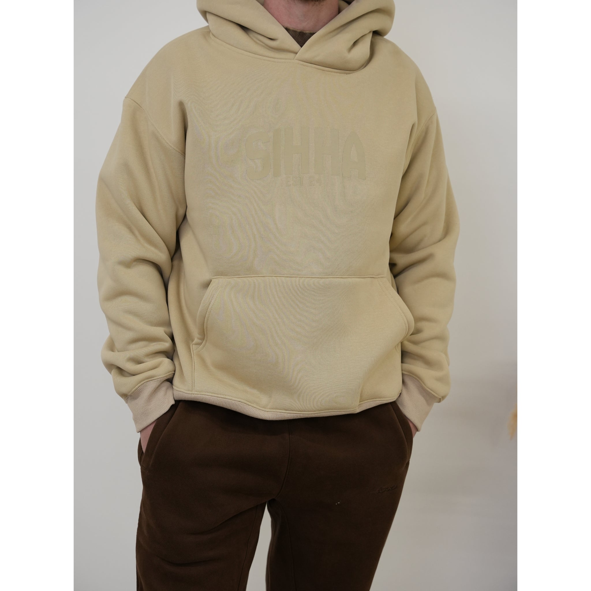 Cosy Cloud Sand with Graphic Print