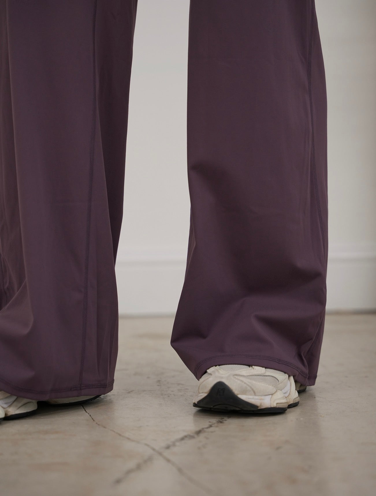 Motion Wide Leg Leggings