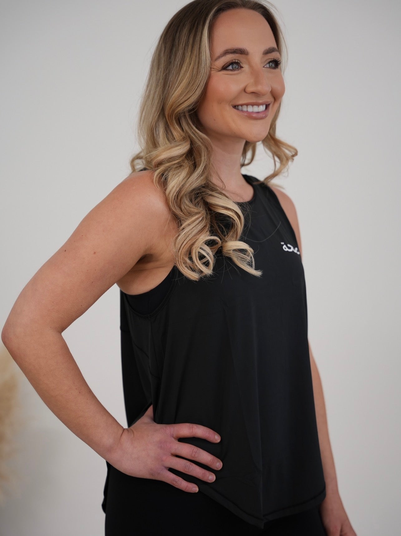 Ladies Flowing Tank Black